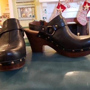 Korks clogs